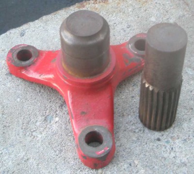 broken diff output shaft.jpg and 